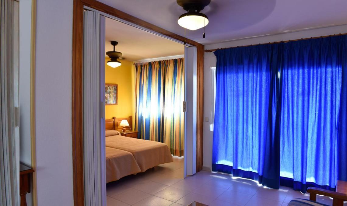 Apartamentos La Mirage ลามังกา เดล มาร์เมนอร์ ภายนอก รูปภาพ