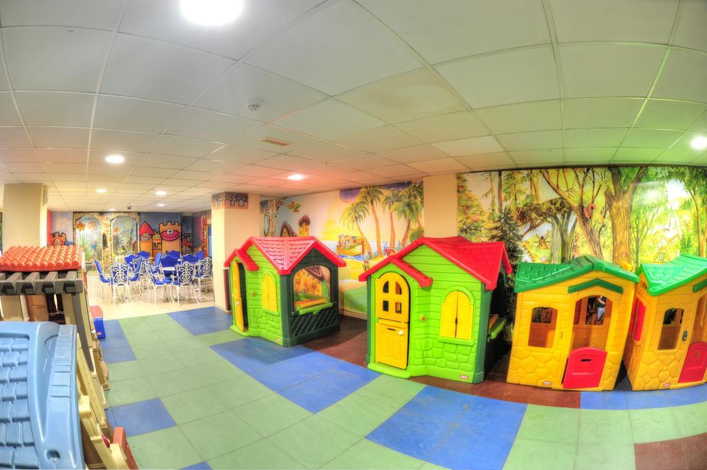 Apartamentos La Mirage ลามังกา เดล มาร์เมนอร์ ภายนอก รูปภาพ